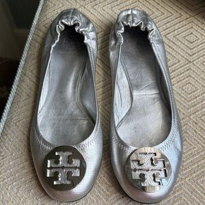 Tory Burch Metallic Silver Loafers